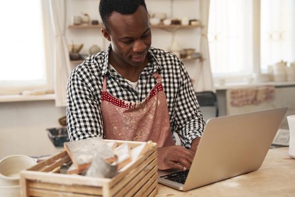 5 Smart Ways Small Businesses Can Cut Costs Using Digital Tools